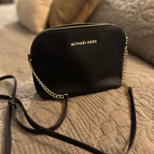 Michael Kors Jet Set cross body